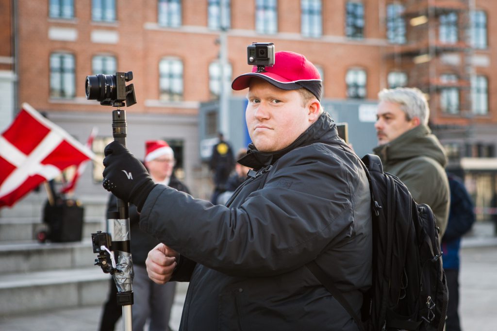 Anders Bruun Nørring ved For Frihed-demonstration i december 2016. (Foto: Redox)
