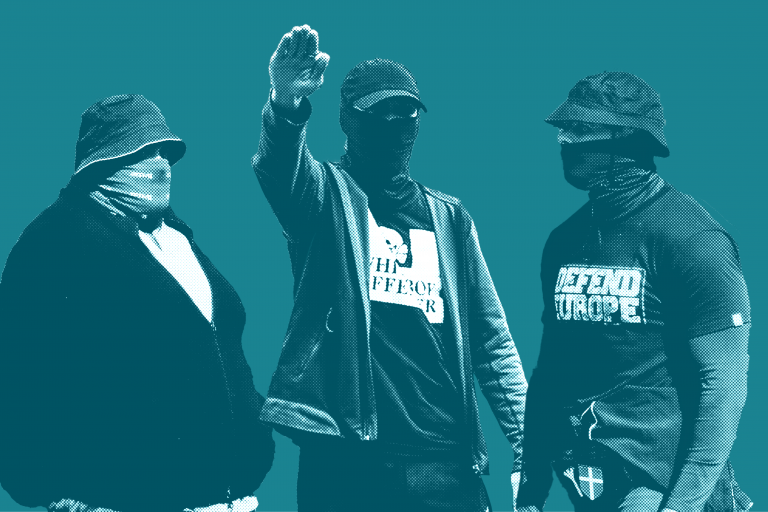 Ved remigrationsmarchen mødte en større gruppe maskerede højreradikale hooligans op. Redox kan nu sætte navn på en række af dem. Fra venstre ses Michael Egelund Larsen, Tobias Hartmund Rolandsen og Fredrik Holst Forsberg.
