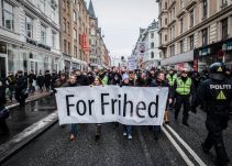 For Friheds demonstration gik en kort tur rundt på Vesterbro. Foto: Redox