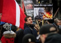 Demonstrationen samlede små hundrede deltagere. Foto: Redox