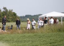 Vederfølner-grundlovsmøde ved Borum Eshøj